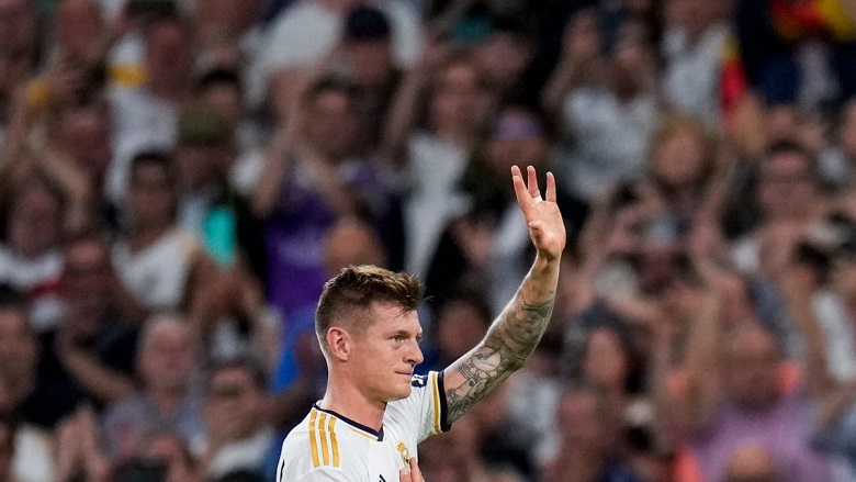 Toni Kroos, som har en sterk karakter, ble rørt til tårer
